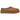 UGG Tasman Slipper Chestnut sneakers i en vinkel med brun ruskind overdel og broderet kant ved hælen