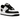 Nike Air Force 1 Low 07 White Swoosh Panda sneakers i sideprofil med hvid læderoverdel og sort swoosh samt klassisk gummisål