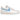 Nike Air Force 1 Low '07 White University Blue sneakers i sideprofil med hvid læderoverdel og lyseblå detaljer samt snørebånd