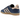 Adidas Gazelle Night Indigo Wonder Taupe sneakers i vinkelret visning med blå ruskindsoverdel, hvide læderdetaljer og gummisål