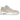Jordan Spizike Low Sanddrift White sneakers i vinklet visning med overdel i sandfarvet læder, hvide snørebånd og mønstret ydersål